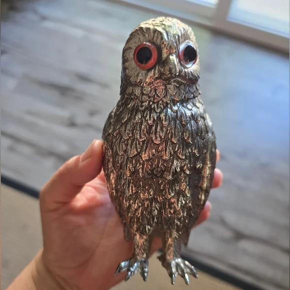 Corbell & Co. Silverplate Owl Muffineer/sugar Caster - Picture 6 of 6